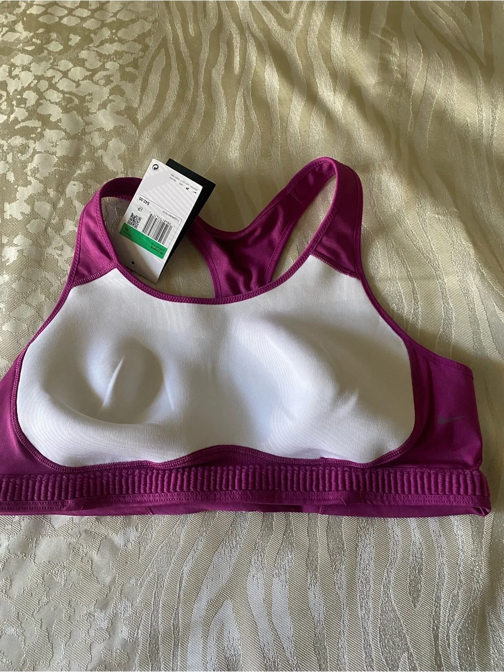 Nike Women's Swoosh Medium-Support Padded Sports Bra